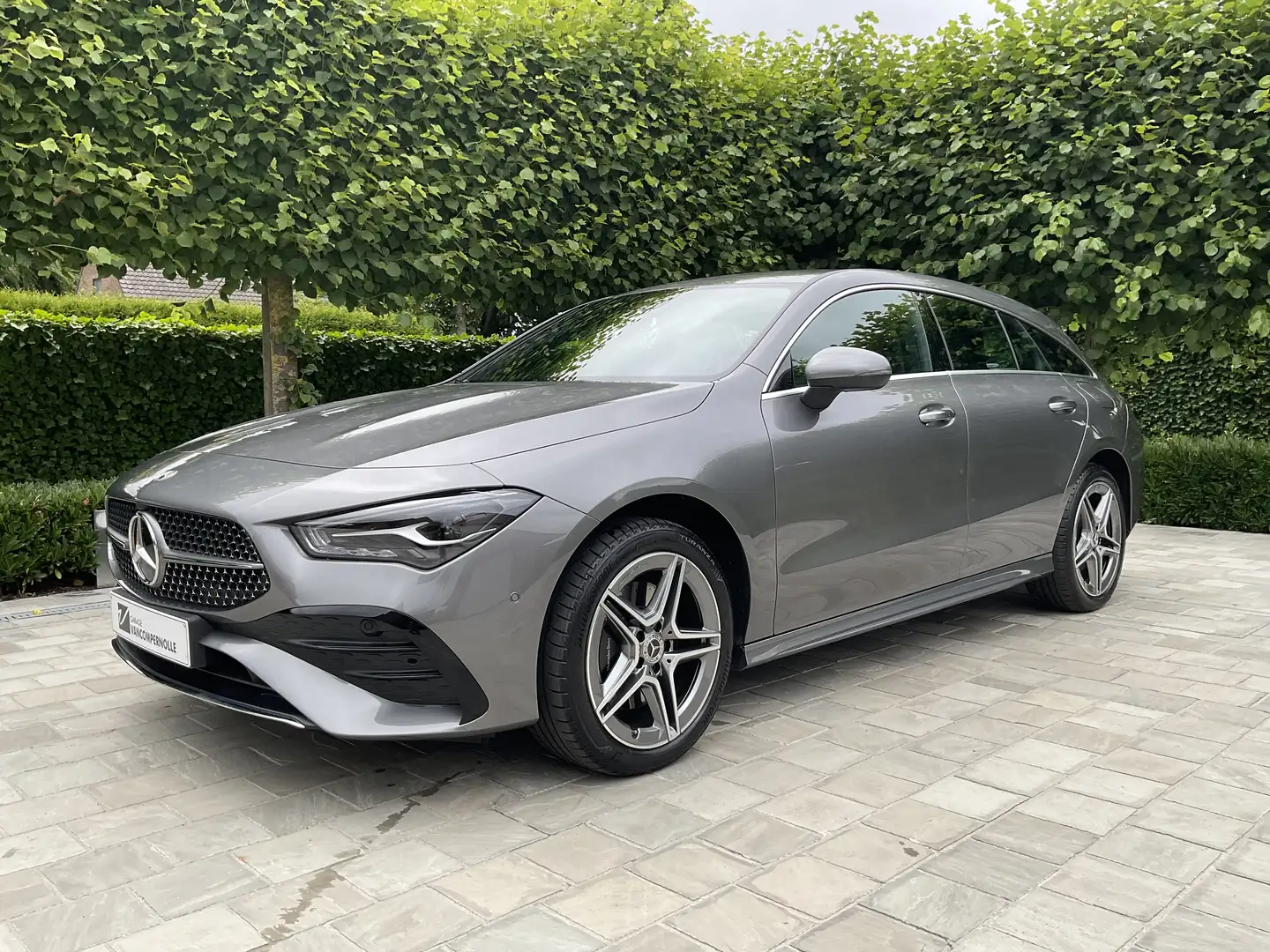 Mercedes-Benz CLA 250 e Shooting Brake 8G-DCT AMG Line Gris - 1