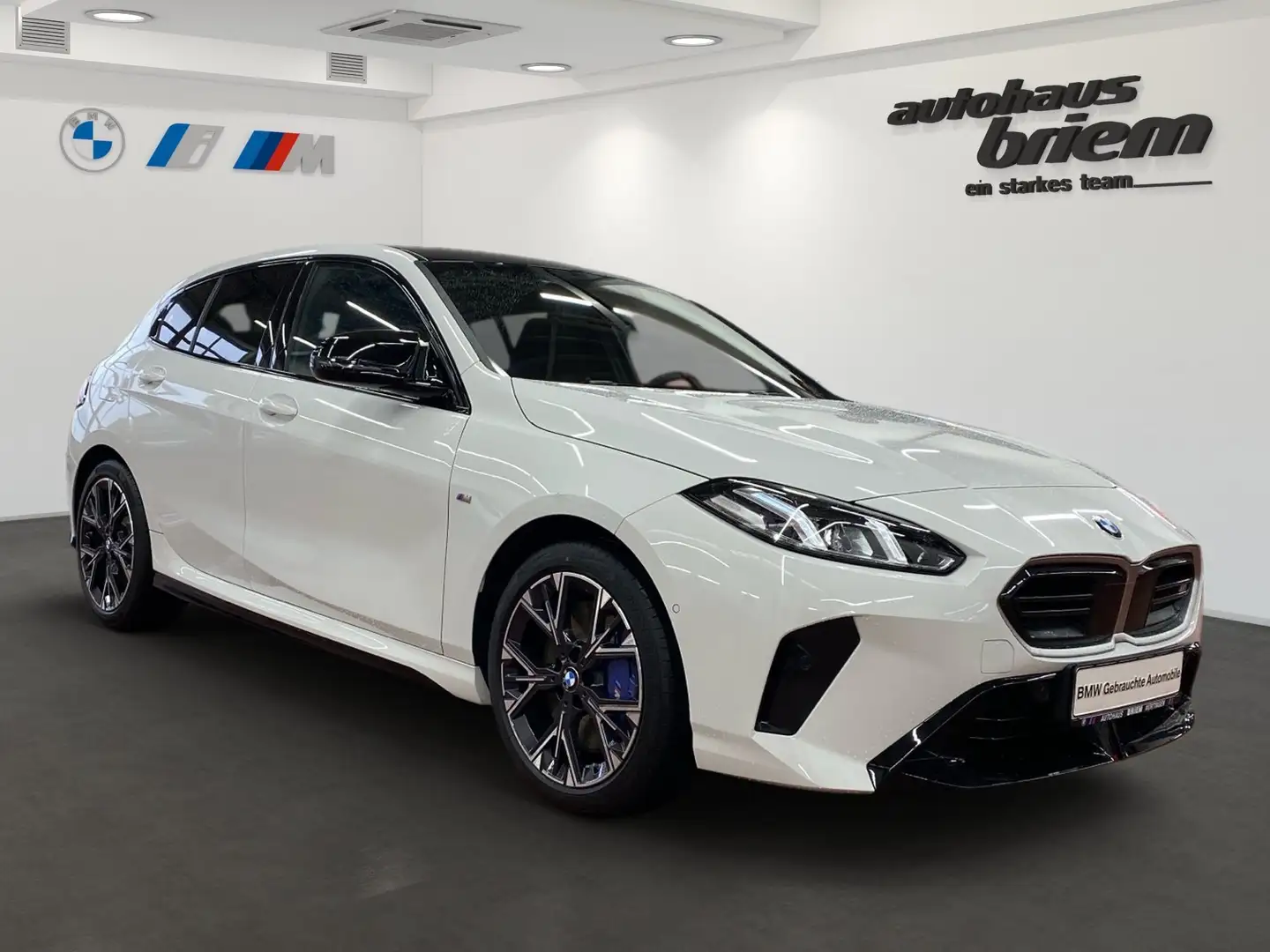 BMW 135 M135 xDrive Hatch HK HiFi DAB Parkassistent Shz Blanc - 2