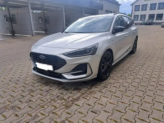 Ford Focus Turnier 1.0 EcoBoost Hybrid Aut. ST LINE X