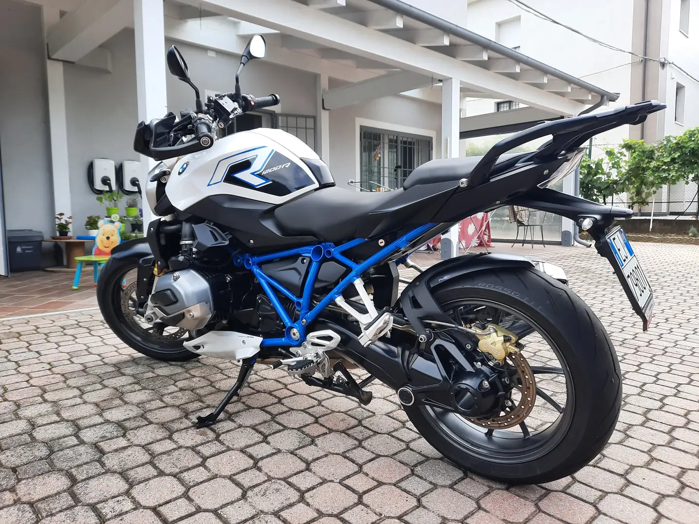 BMW R 1200 R Sport lc Bílá - 2
