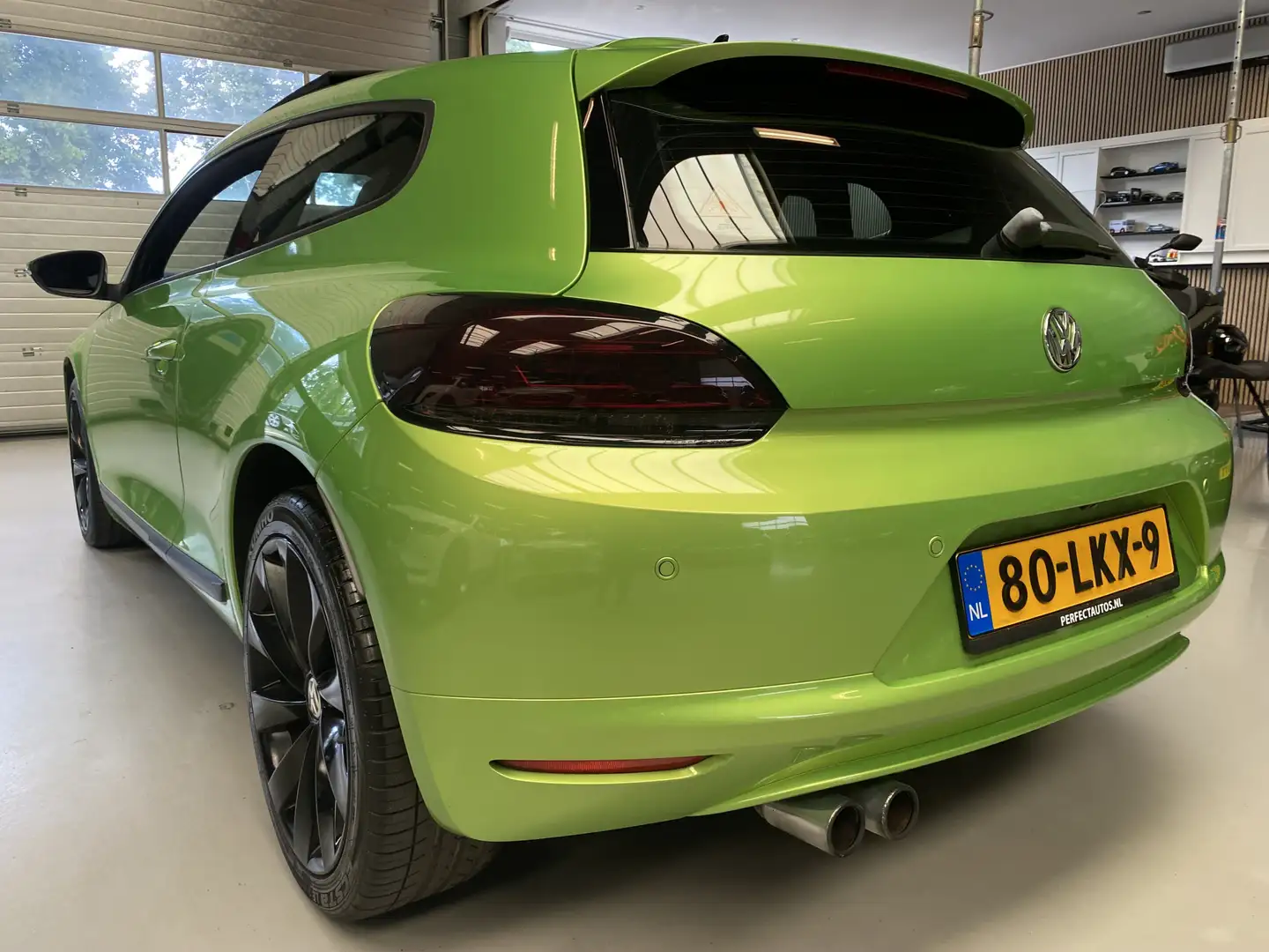 Volkswagen Scirocco 2.0 TSI Highline Plus Verde - 2