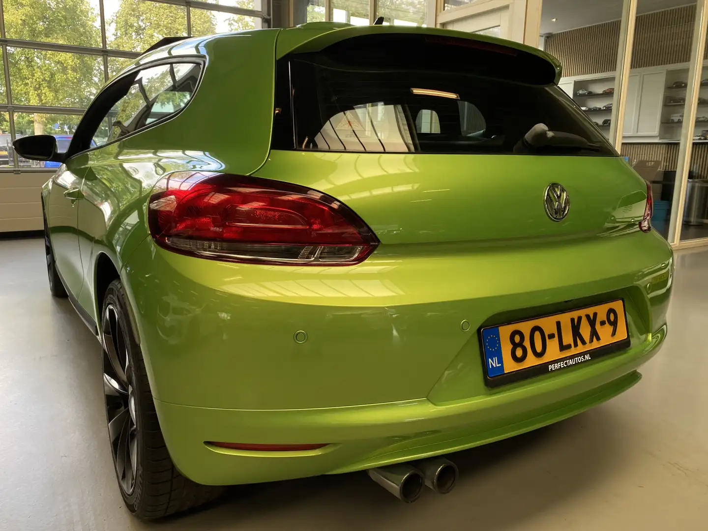 Volkswagen Scirocco 2.0 TSI Highline Plus Schuif/kanteldak, Navi Groen - 2