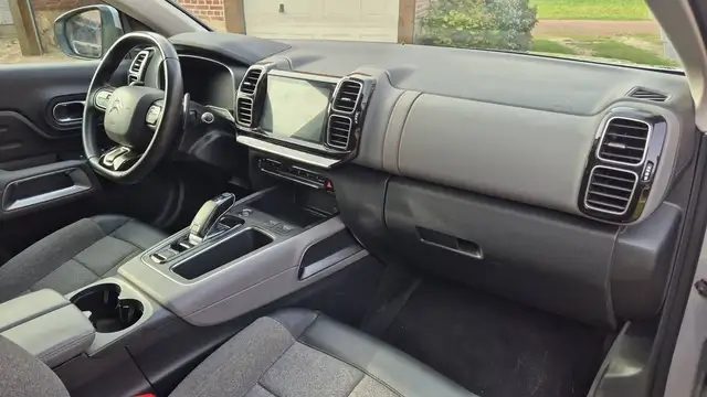 Citroen C5 Aircross view 10