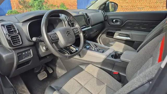 Citroen C5 Aircross view 8
