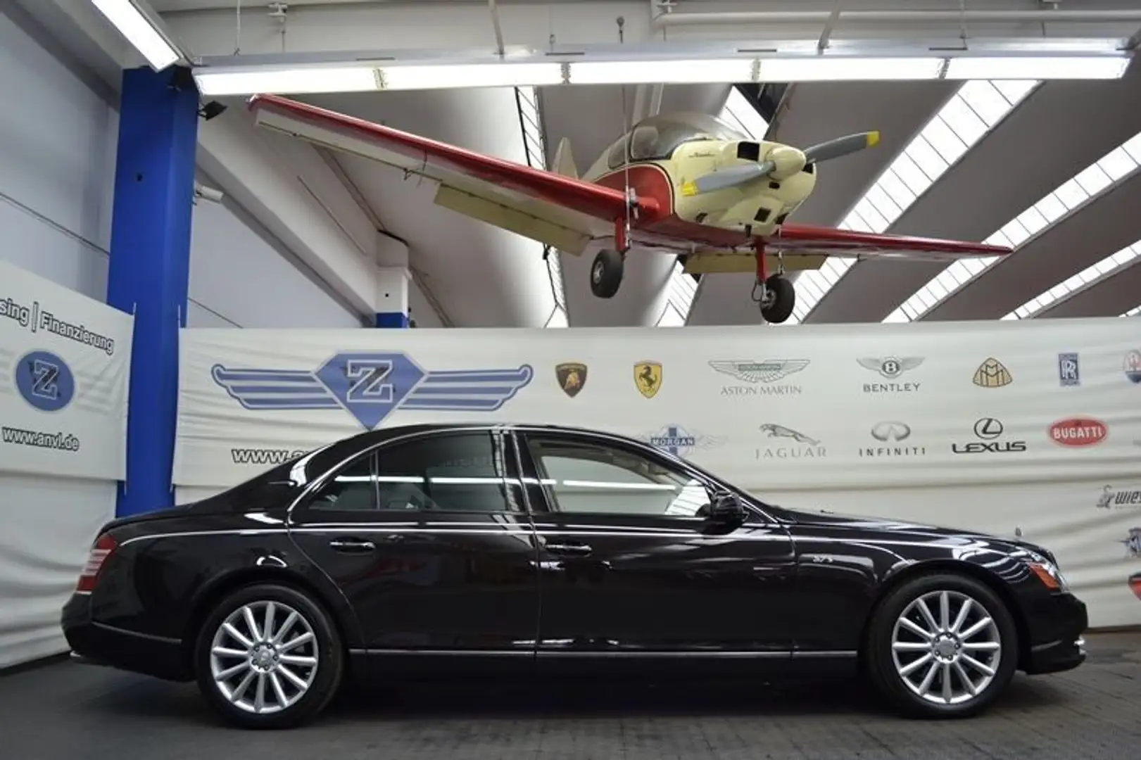 Maybach 57 s /18 500 KM/SONDERLACK/MODEL 2011 Schwarz - 2