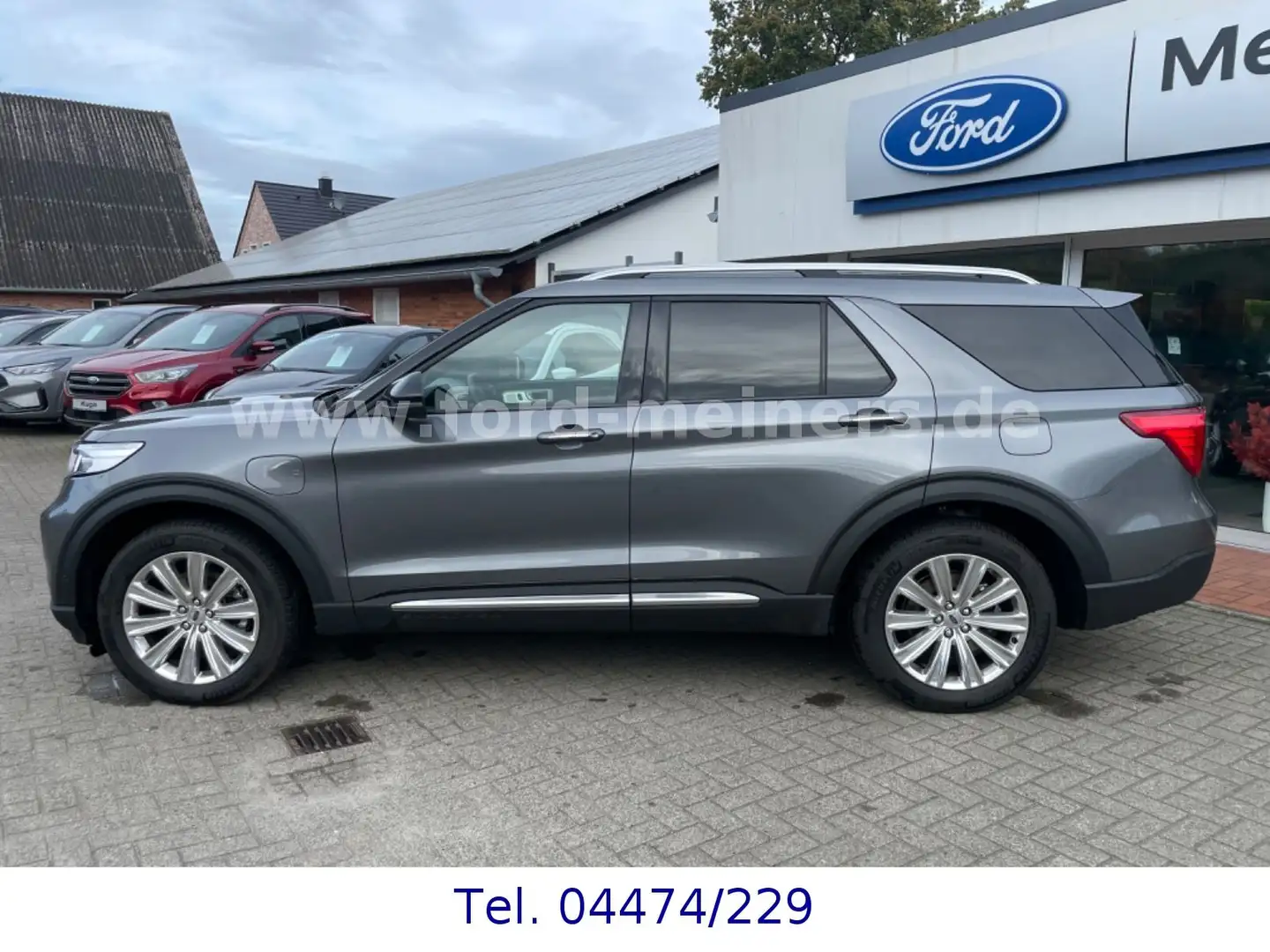 Ford Explorer Platinum *5 JahresGarantie+MassageSitze Grau - 2