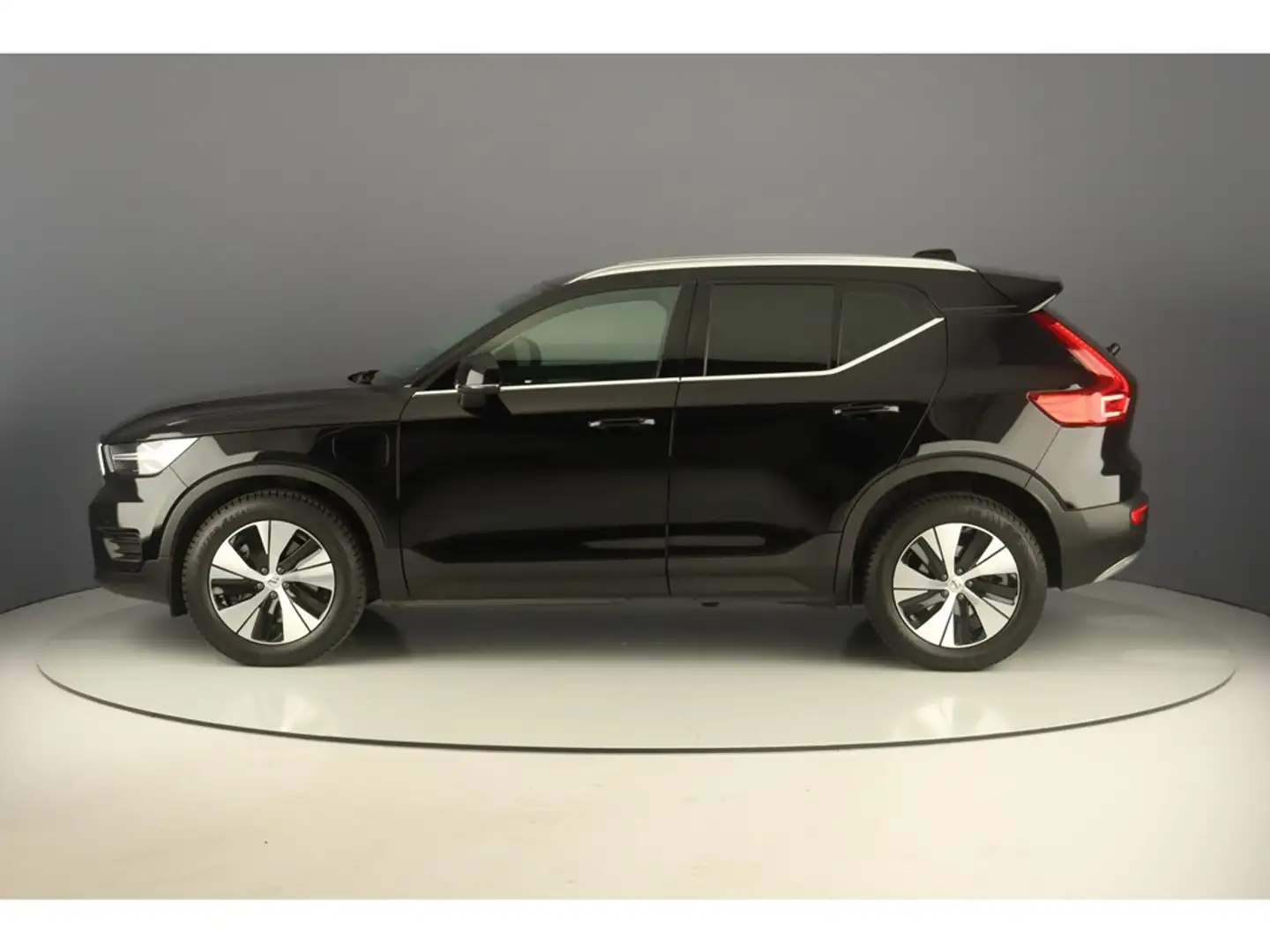 Volvo XC40 1.5T4 Recharge 211pk Inscription Zwart - 2