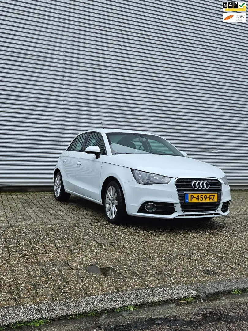 Audi A1 Sportback 1.2 TFSI Attraction Blanc - 1