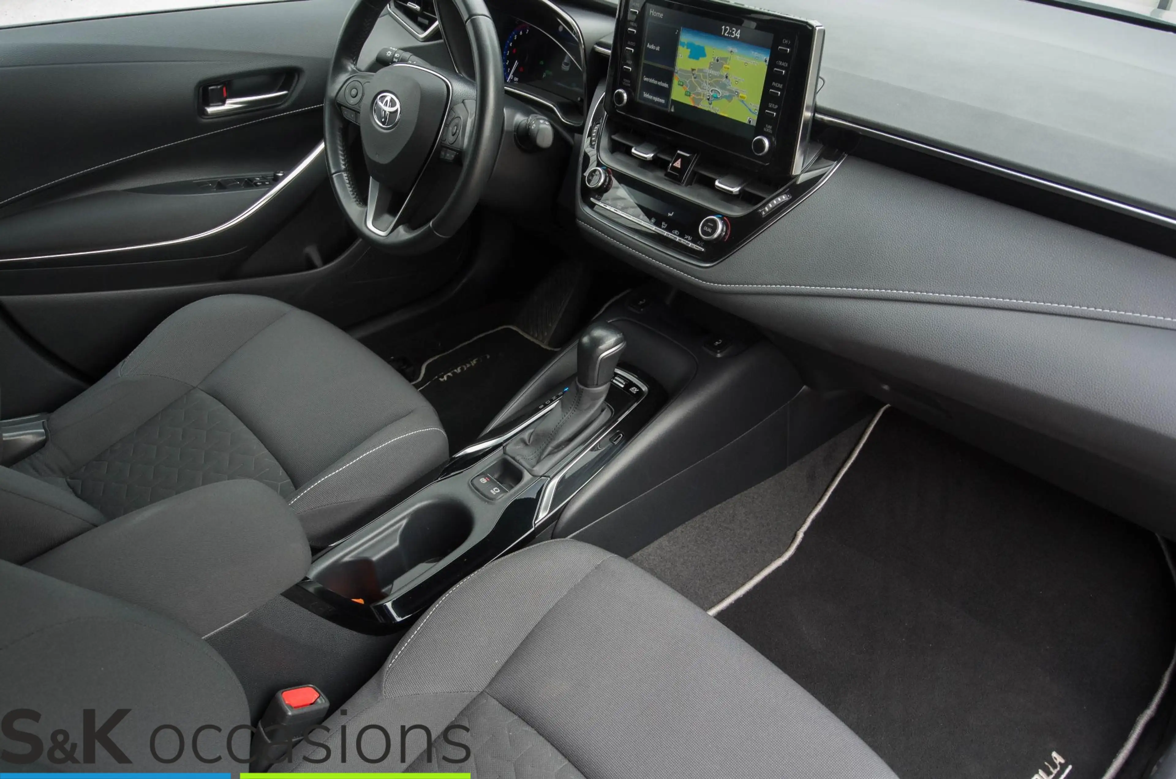 Toyota Corolla Touring Sports 1.8 Hybrid 10j. garantie BSM NAVI C — photo 3
