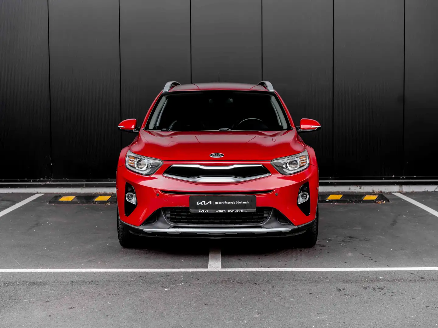 Kia Stonic 1.4i Fusion | Navigatie | Trekhaak | Alu velgen Rojo - 2