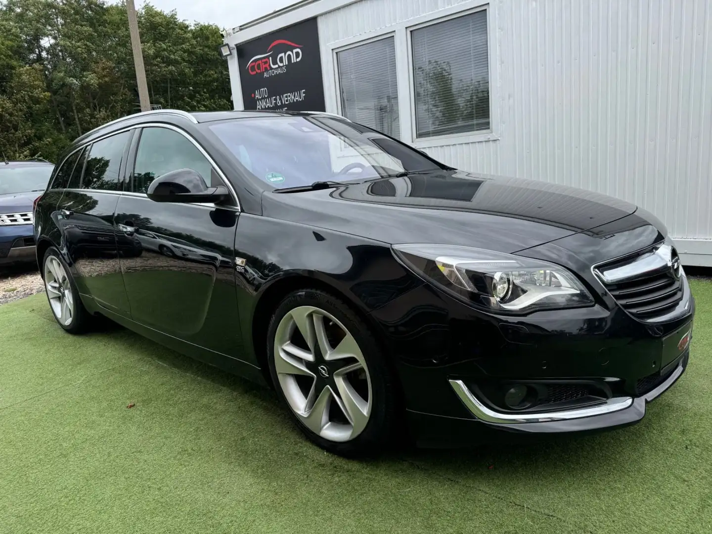 Opel Insignia A Sports Tourer Business InnovationVOLL Zwart - 1