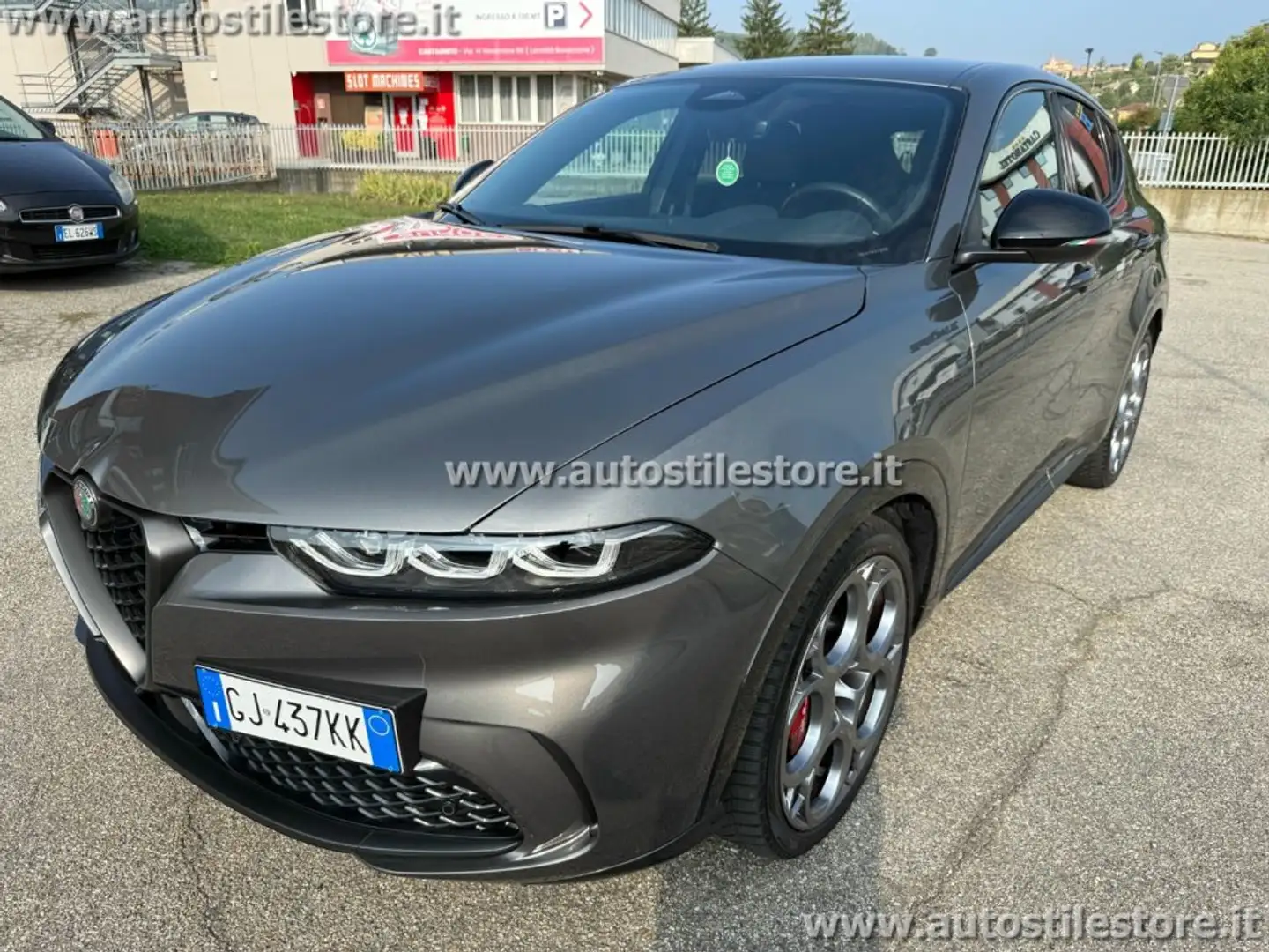 Alfa Romeo Tonale 1.5 130 CV MHEV TCT7 Edizione Speciale Gris - 1
