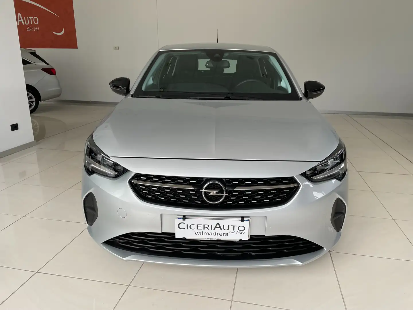 Opel Corsa 1.2 Elegance 75 CV Plateado - 2