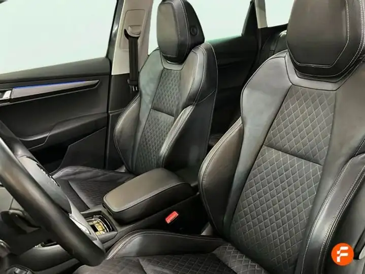 Škoda Karoq 125 ANIVERSARIO 1.5 TSI ACT 2020, foto 15