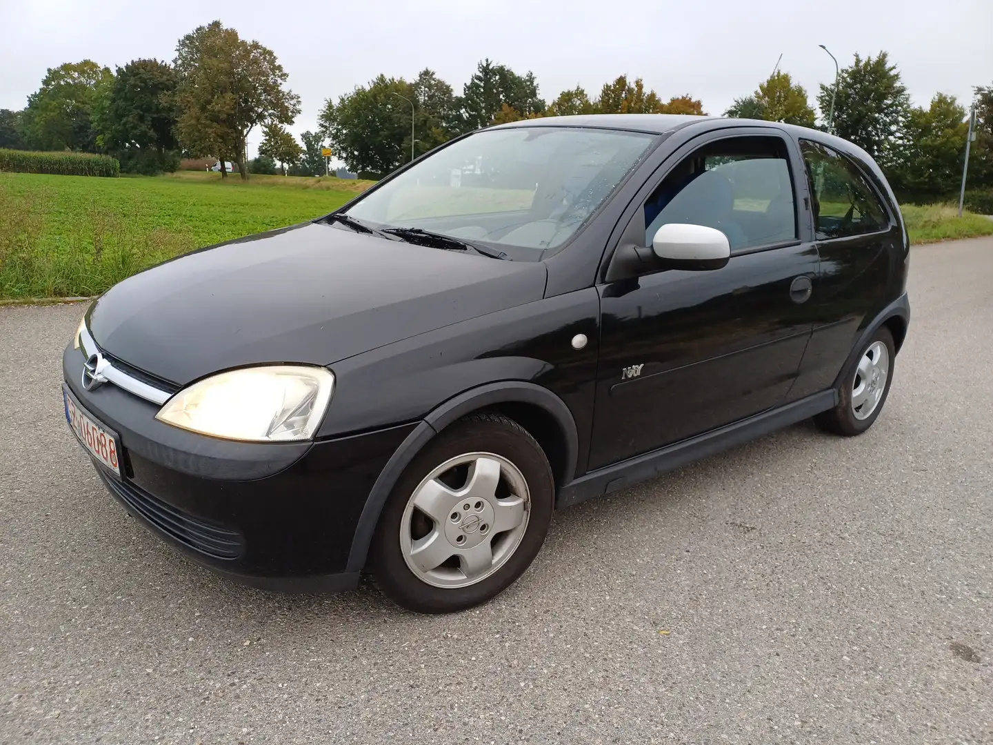 Opel Corsa 1.2  tüv  4/27 Schwarz - 1