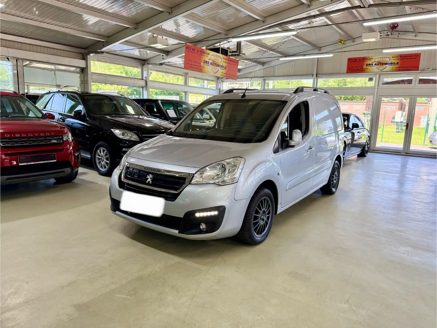 Peugeot Partner L1 Komfort Plus Aut. Klima JBL Voll Grau - 1