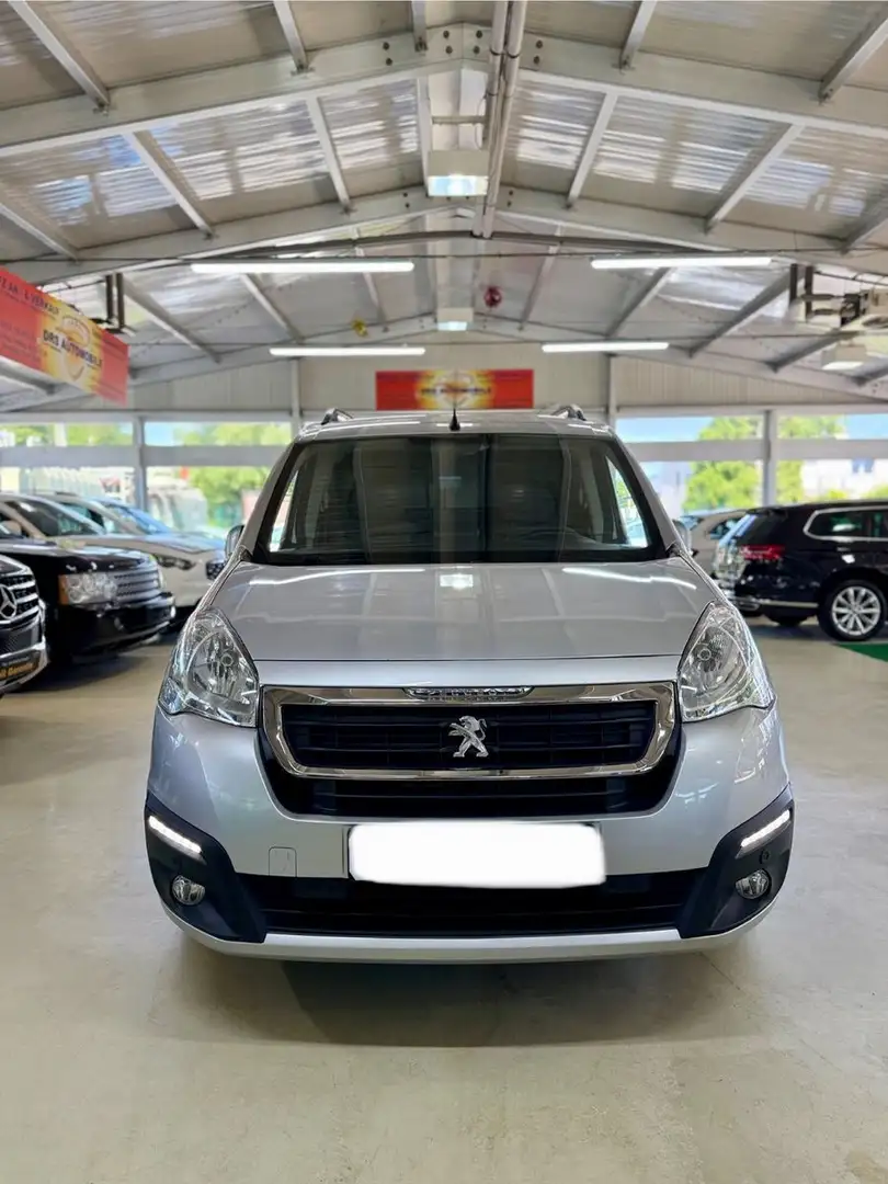 Peugeot Partner L1 Komfort Plus Aut. Klima JBL Voll Grau - 2