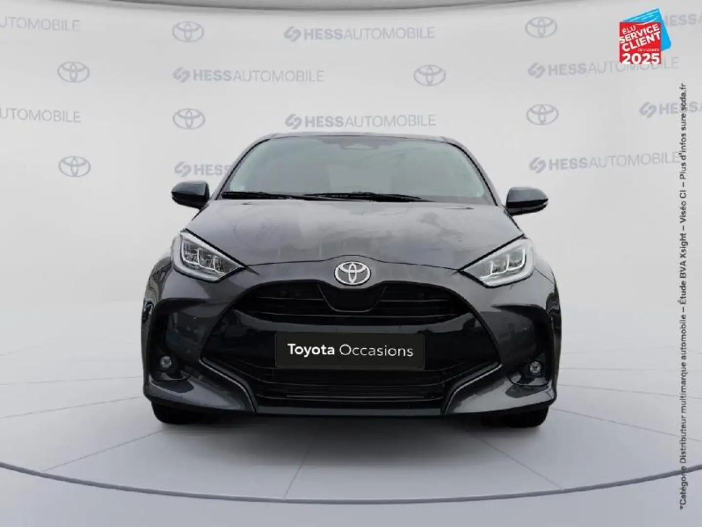 Toyota Yaris 116h Design 5p MY25 Grau - 2