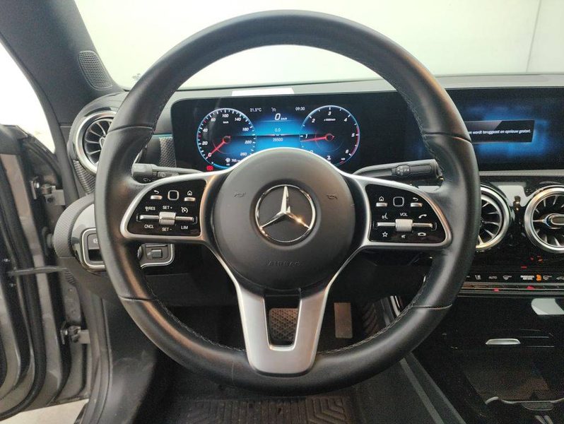 Mercedes-Benz CLA 180 d ShootingBrake Luxury 7GTRONIC CUIR-LED-CRUISE-NAVI — photo 10