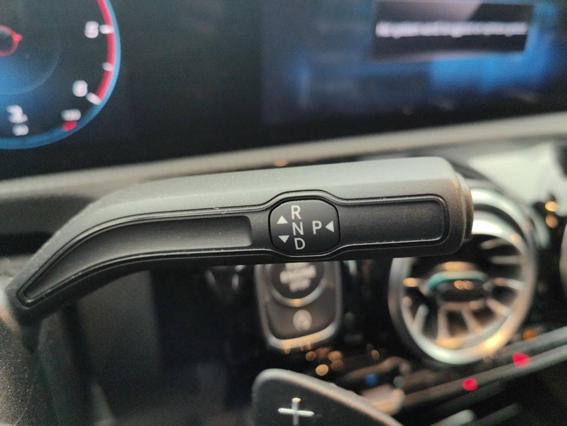 Mercedes-Benz CLA 180 d ShootingBrake Luxury 7GTRONIC CUIR-LED-CRUISE-NAVI — photo 14