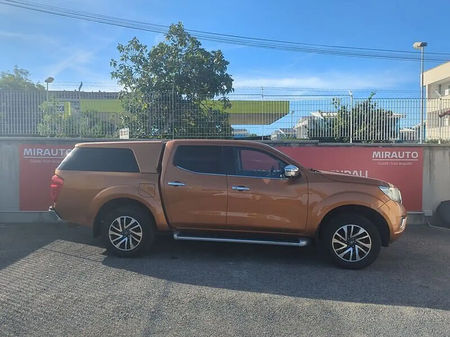 Nissan Navara 3ª serie Navara 2.3 dCi 4WD Double Cab N-Connecta Arancione - 1