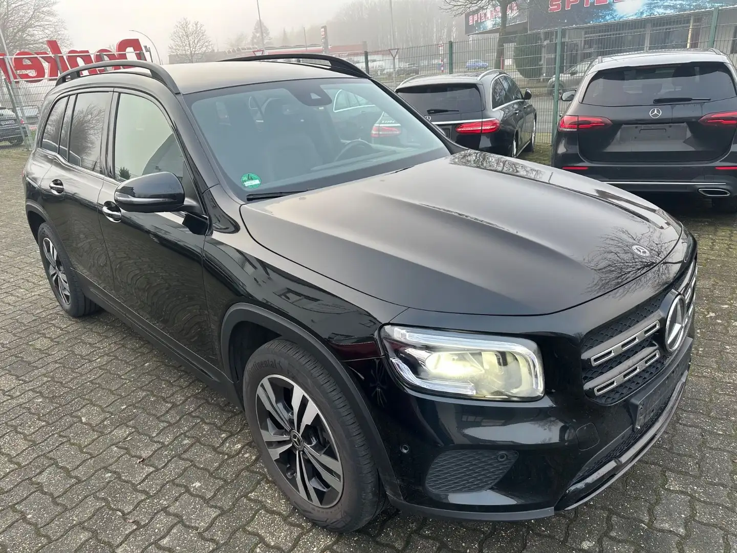 Mercedes-Benz GLB 200 d DCT  Progressive LED AHK Standheizung Noir - 2