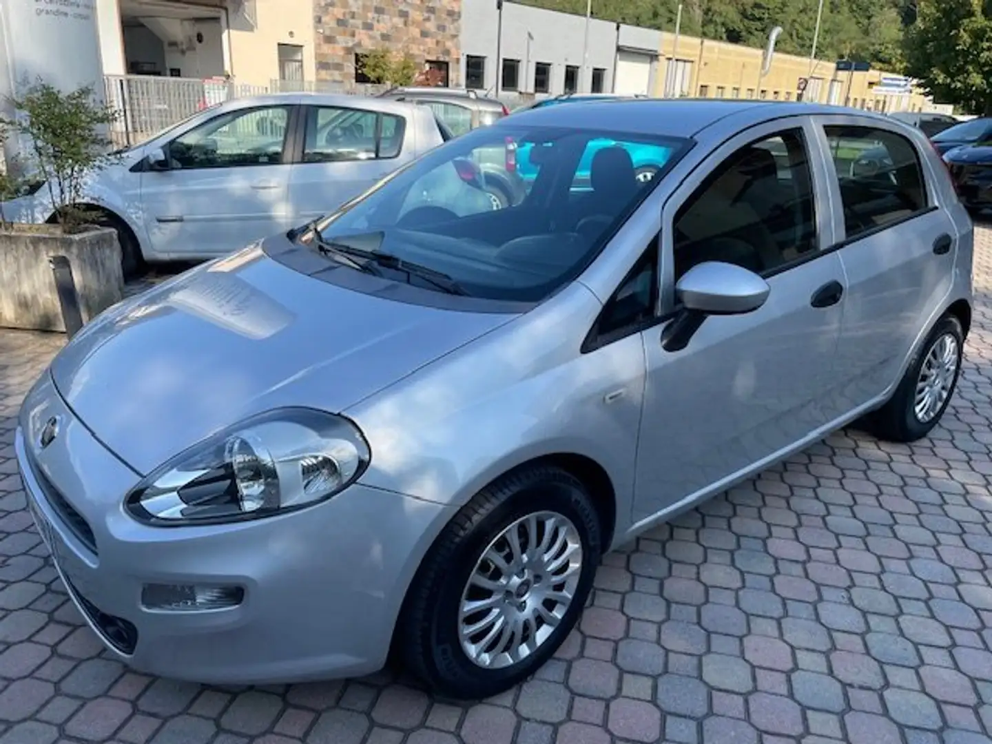 Fiat Punto Punto III 2012 5p 1.3 mjt Lounge s Argent - 1