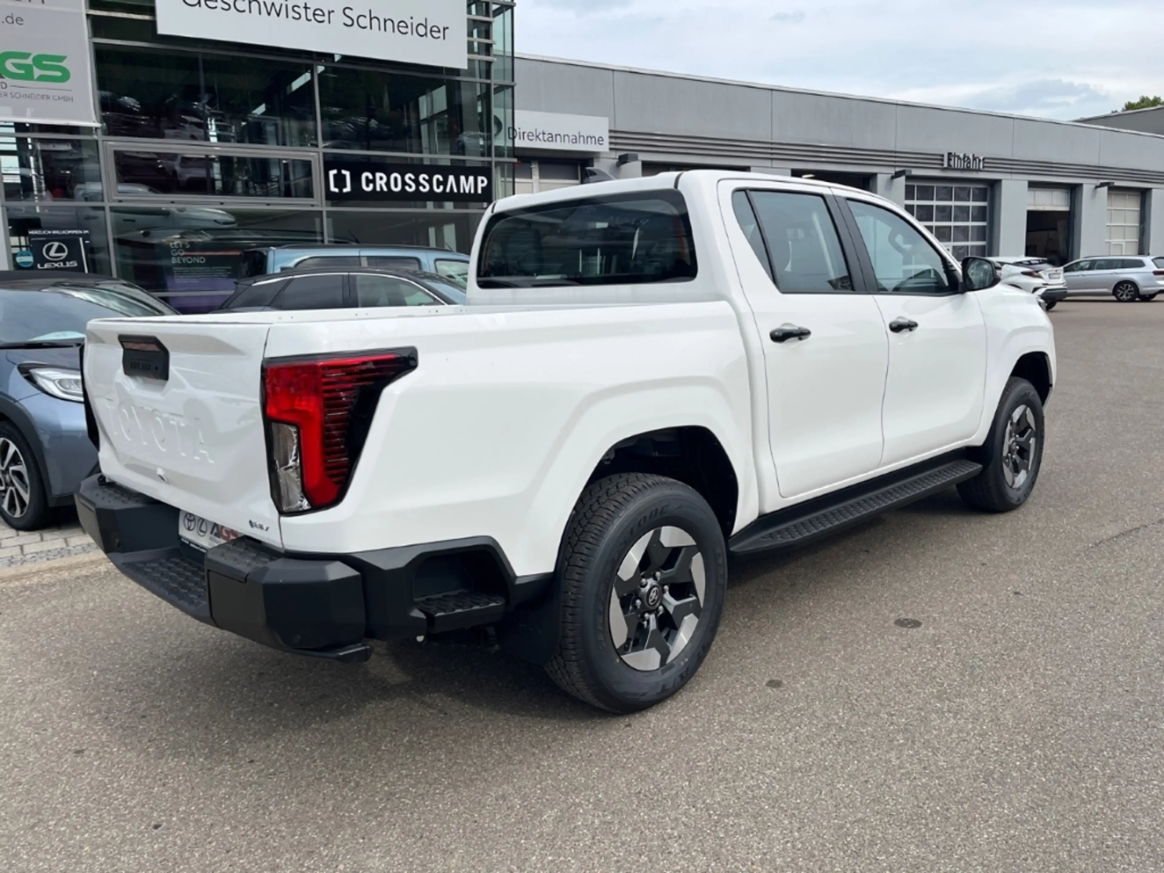 Toyota Hilux Double Cab BEV Duty Elektromotor / 59,2kWh On Stoc — photo 4