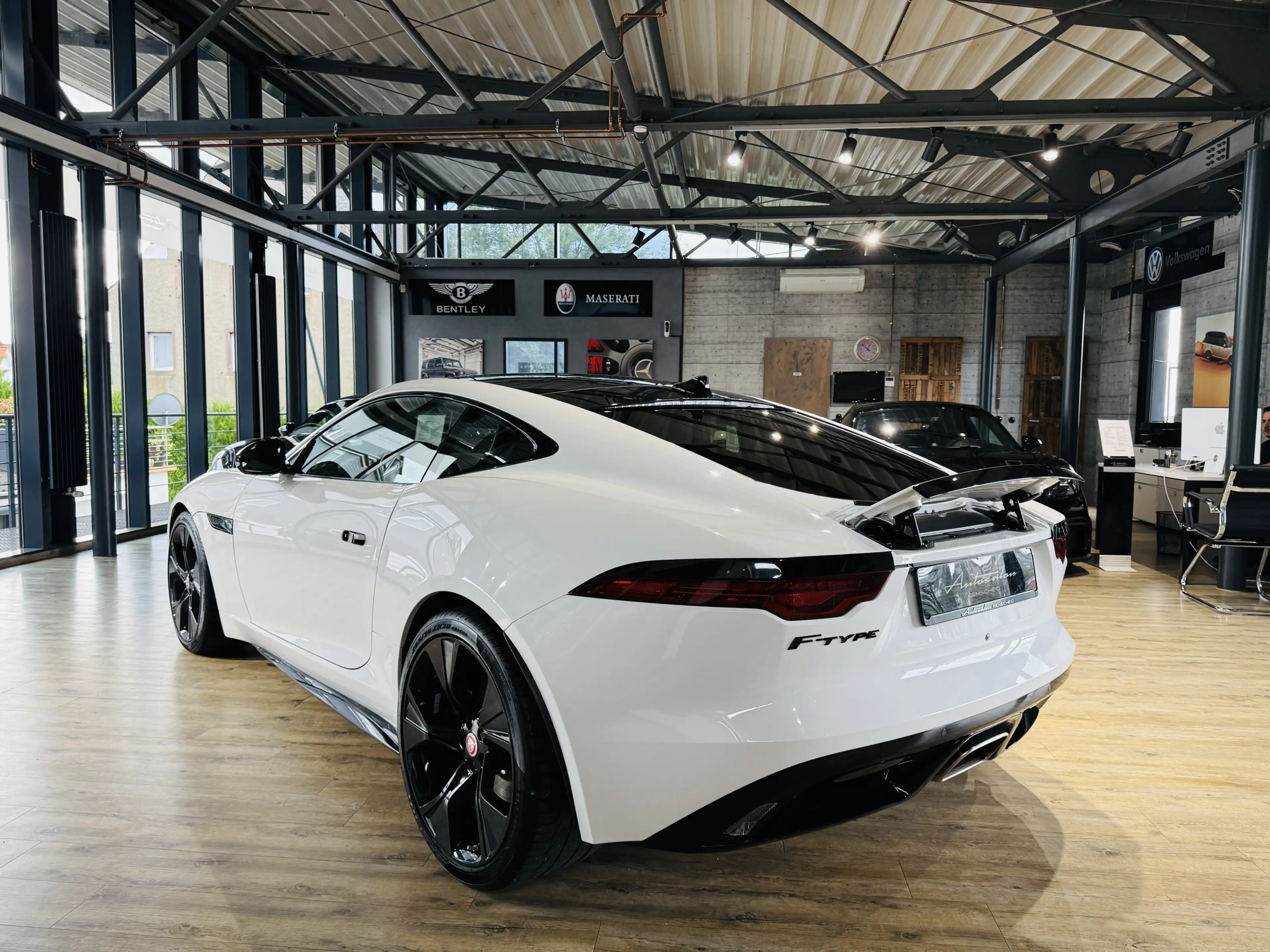 Jaguar F-Type R-Dynamic*PANO*MERIDIAN*SP.ABGAS*KAMERA* — photo 4
