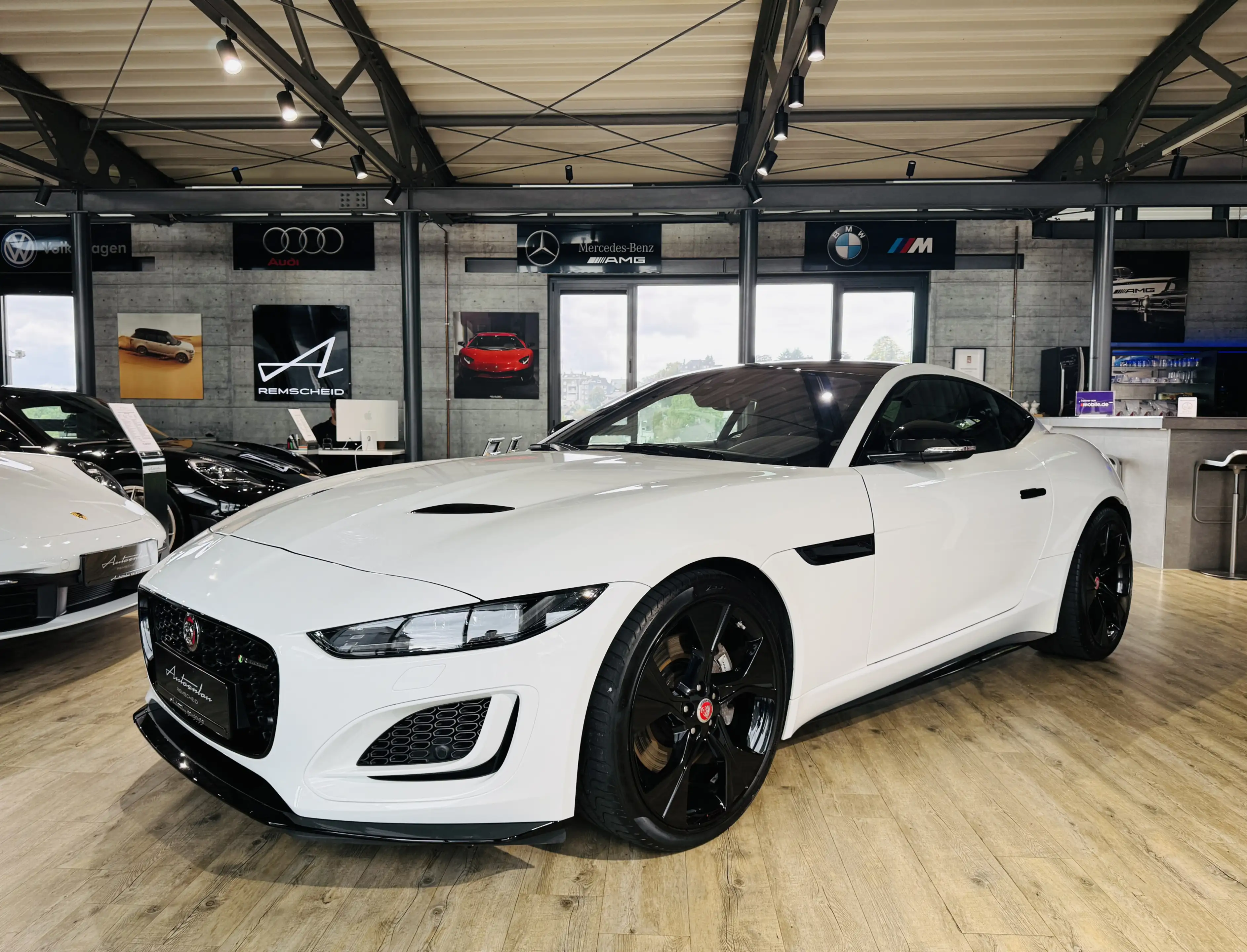 Jaguar F-Type R-Dynamic*PANO*MERIDIAN*SP.ABGAS*KAMERA*