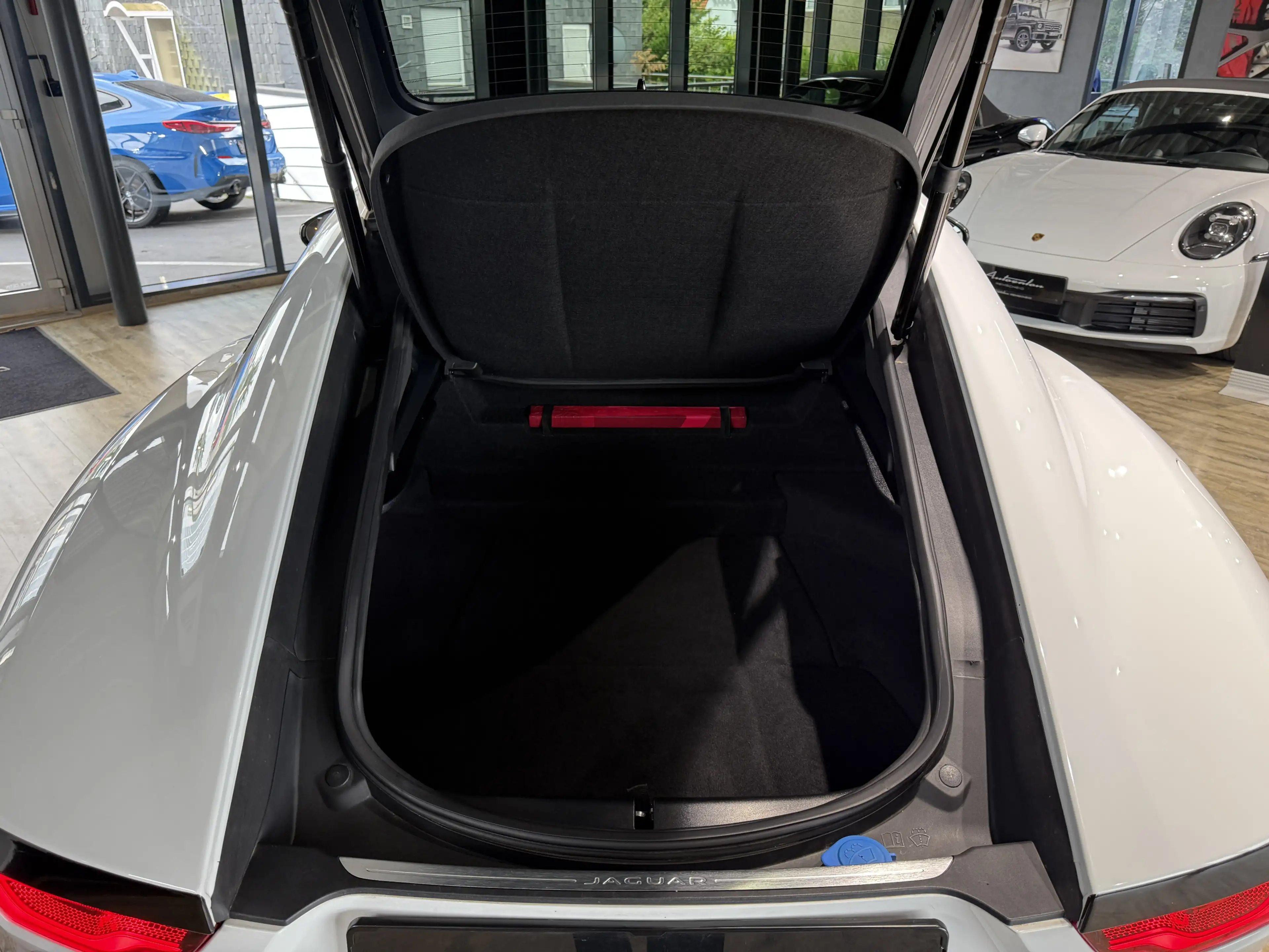 Jaguar F-Type R-Dynamic*PANO*MERIDIAN*SP.ABGAS*KAMERA* — photo 12
