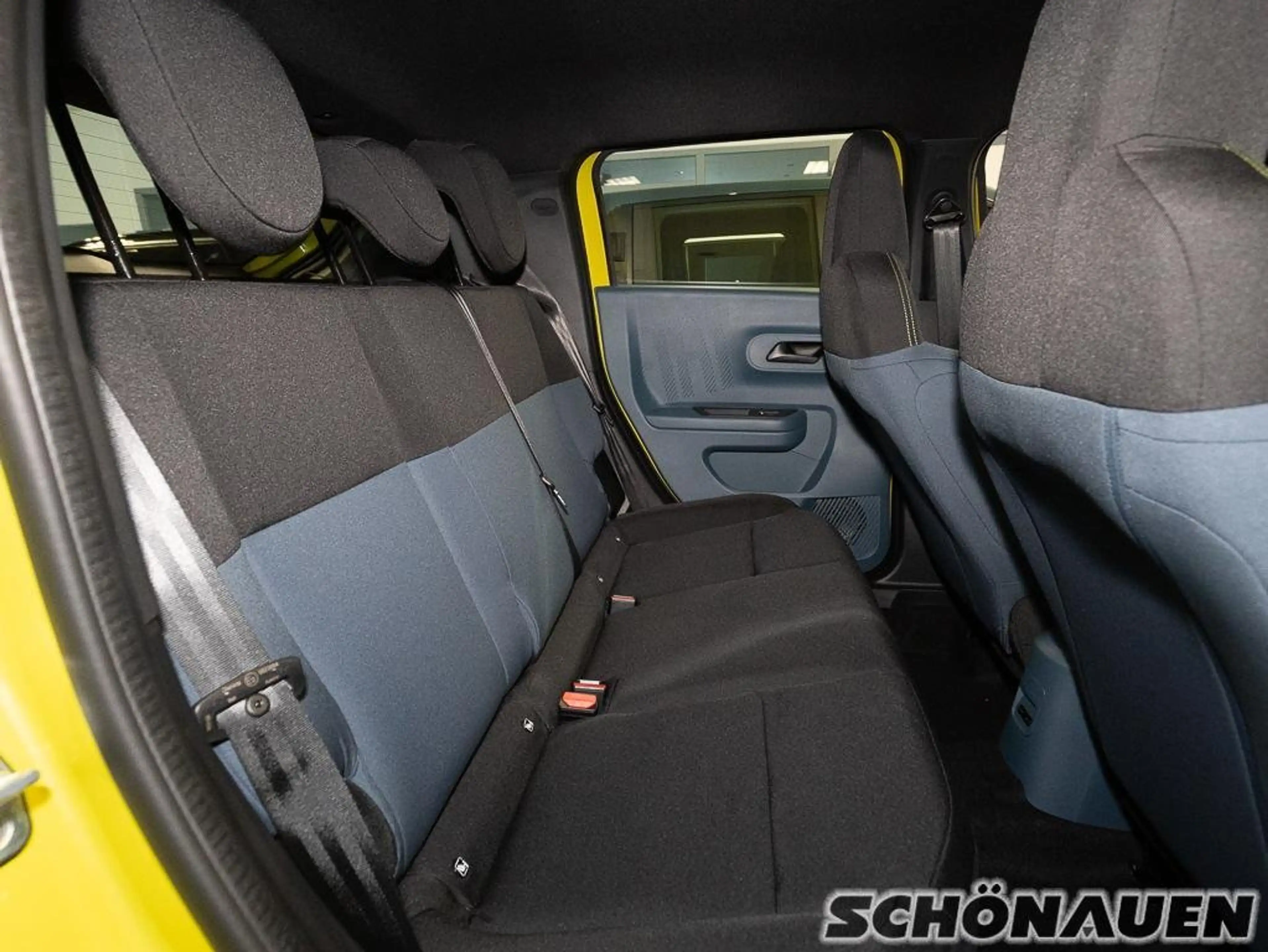 Fiat Grande Panda Business Edition +AUT+ LED+ — photo 7