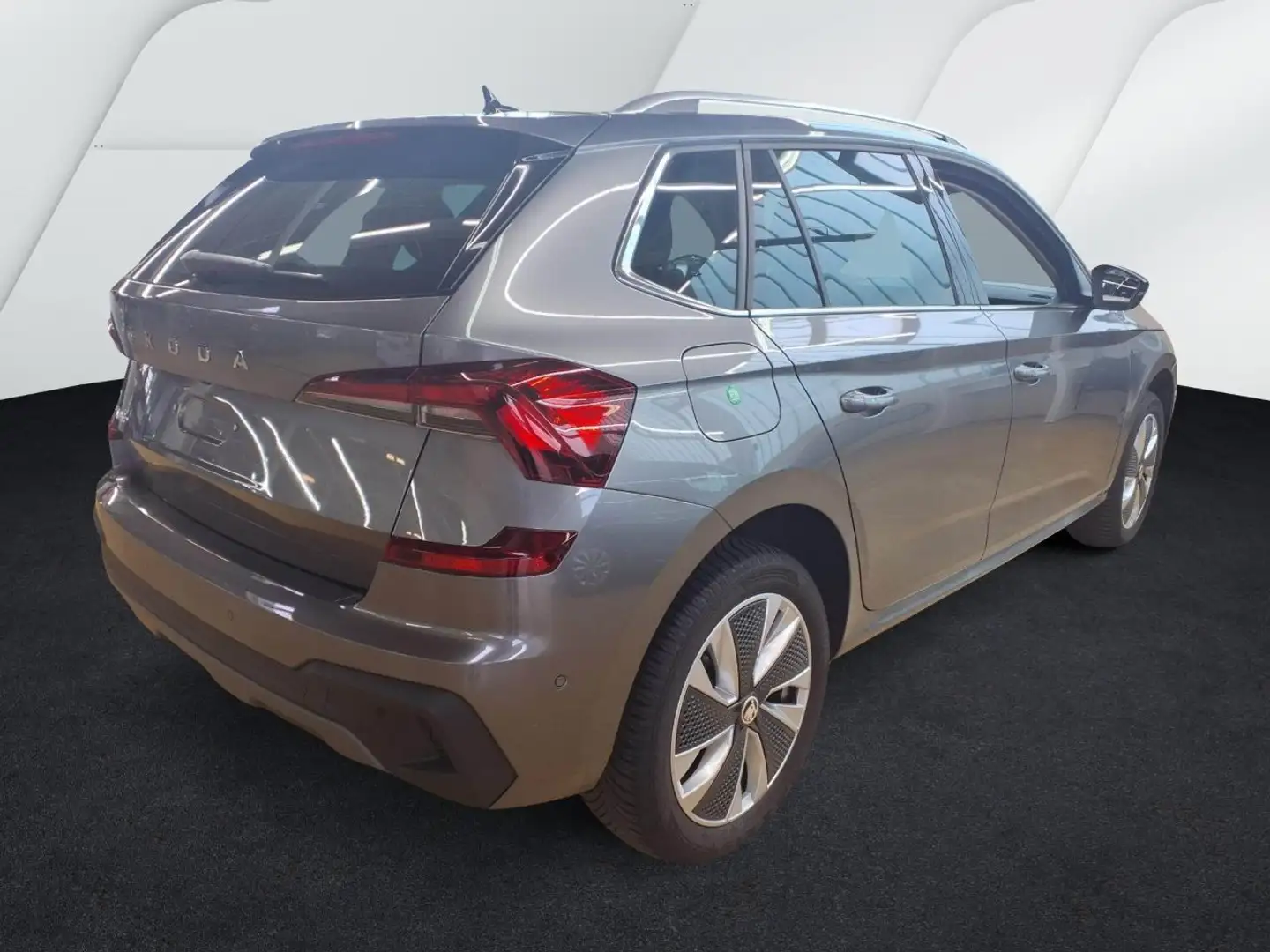 Skoda Kamiq 1.0 TSI DSG Drive*AHK*KAMERA*MATRIX*NAVI*1 Grau - 2