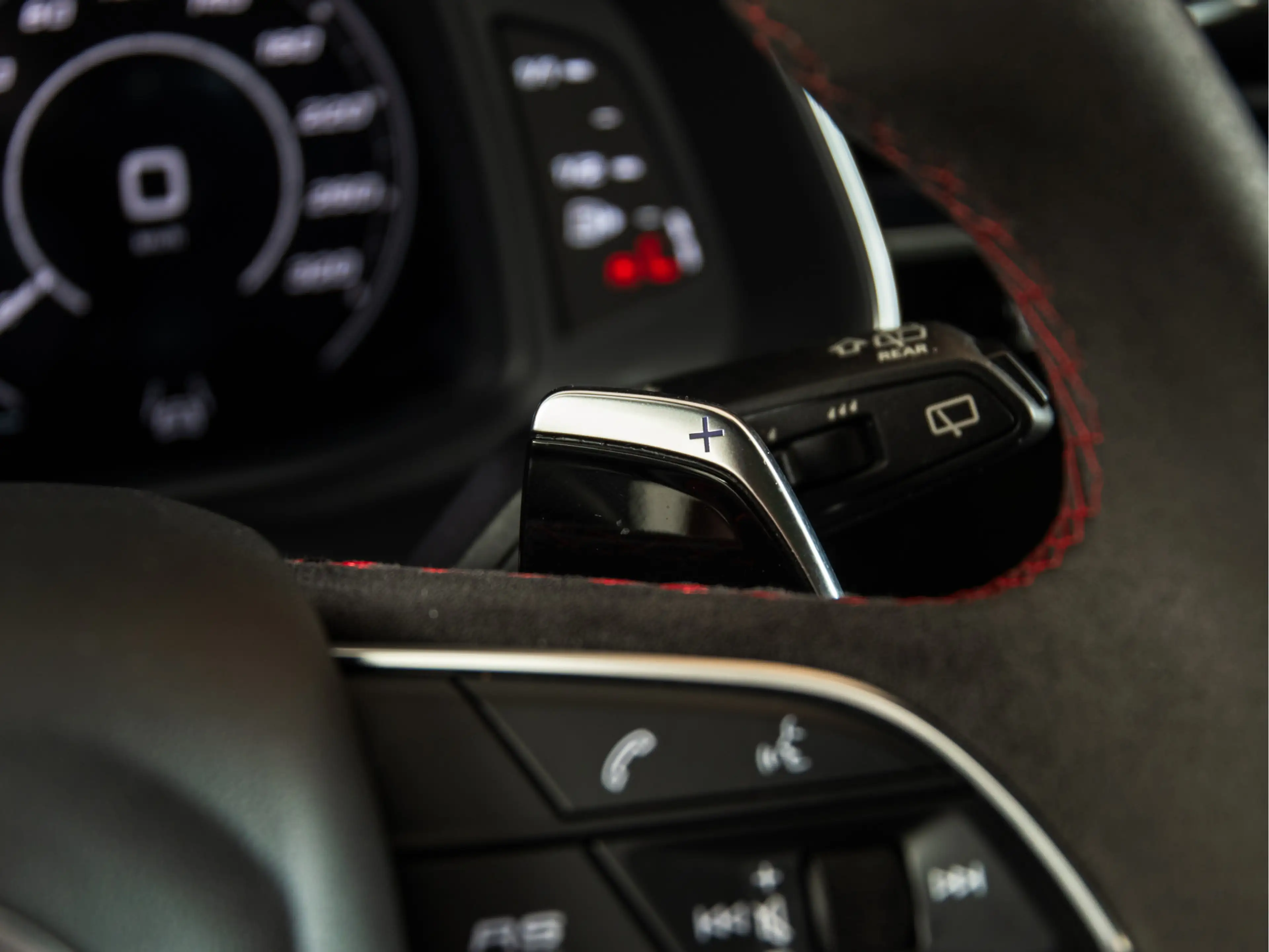 Audi RS Q8 4.0 TFSI quattro CERAMIC | B&O ADVANCED | NIGHT V — photo 29