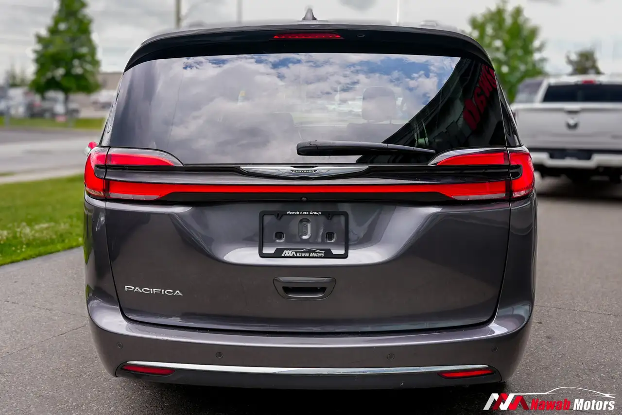 Chrysler Pacifica снимка Chrysler Pacifica