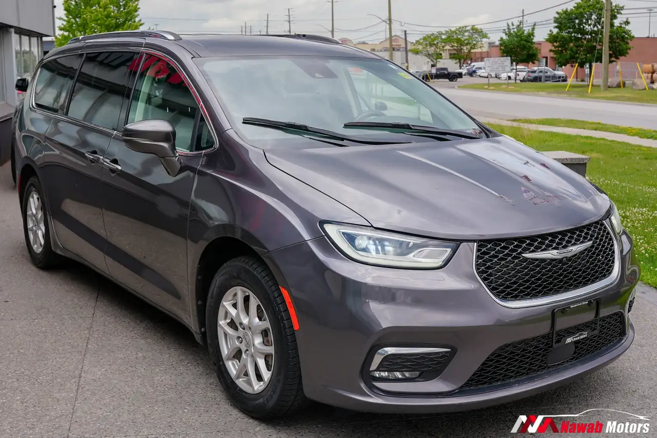 Chrysler Pacifica снимка Chrysler Pacifica