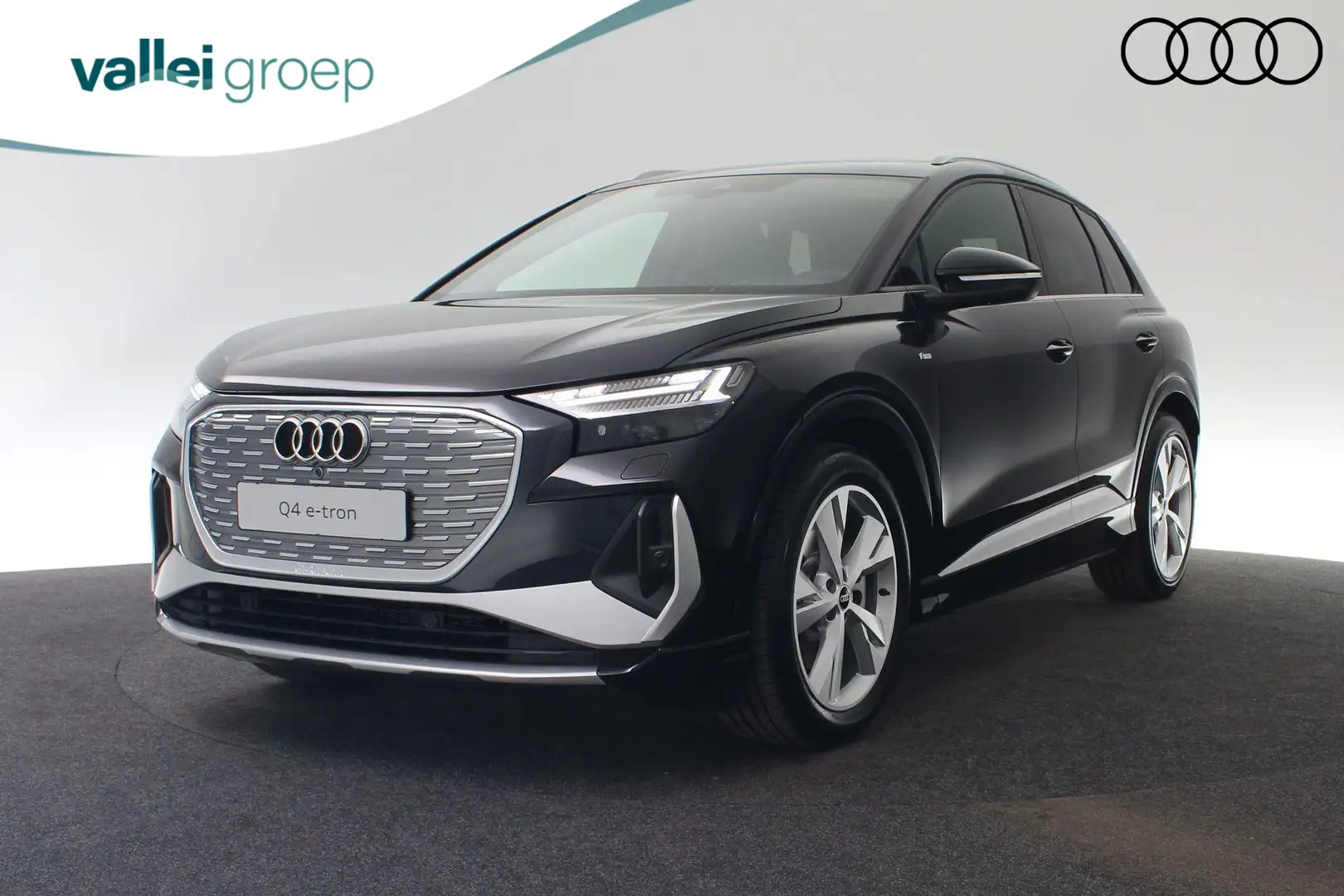 Audi Q4 e-tron S edition 45 82Kwh 210 kW / 286pk Quattro | Assist Černá - 1