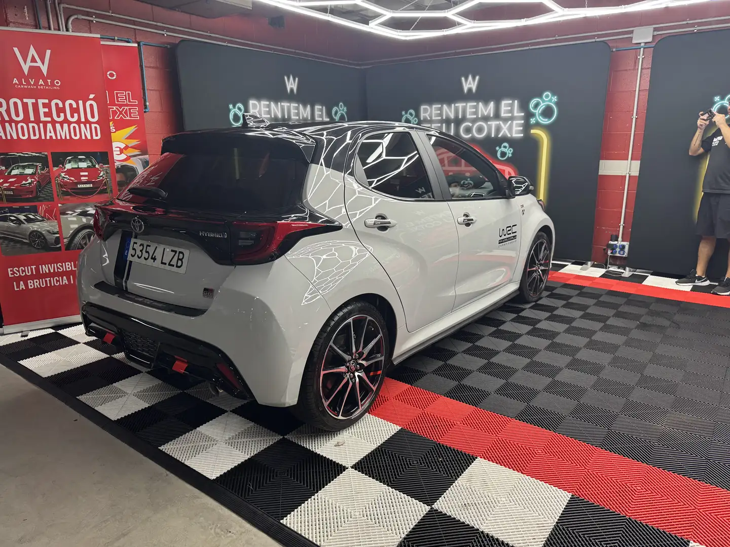 Toyota Yaris Yaris 1.3 Feel! MultiDrive Feel! Gris - 1