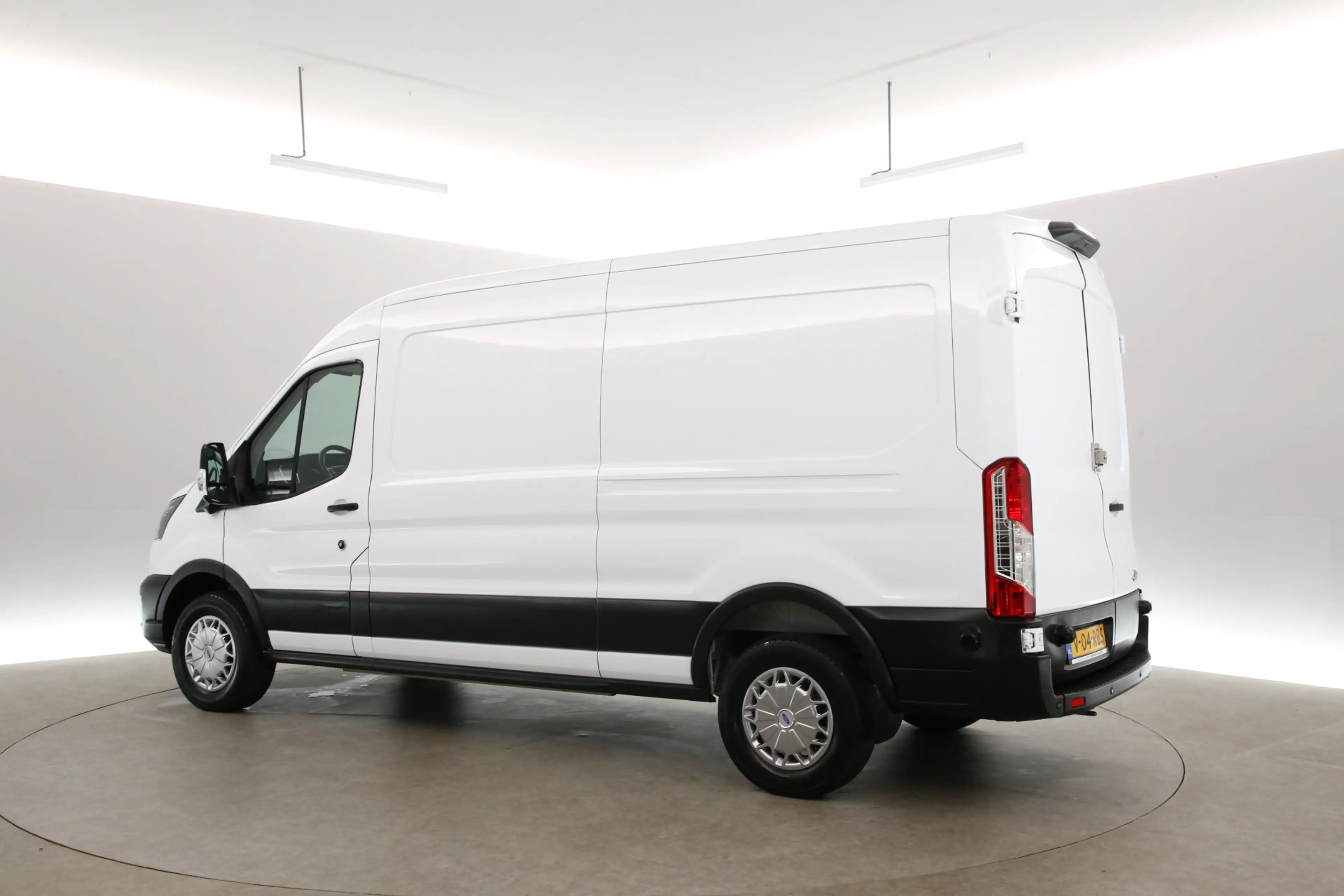 Ford E-Transit L3H2 68 kWh 184PK | Snelladen | SOH 94% | 360° Cam — photo 4