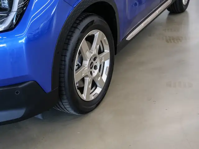 MINI Countryman view 6
