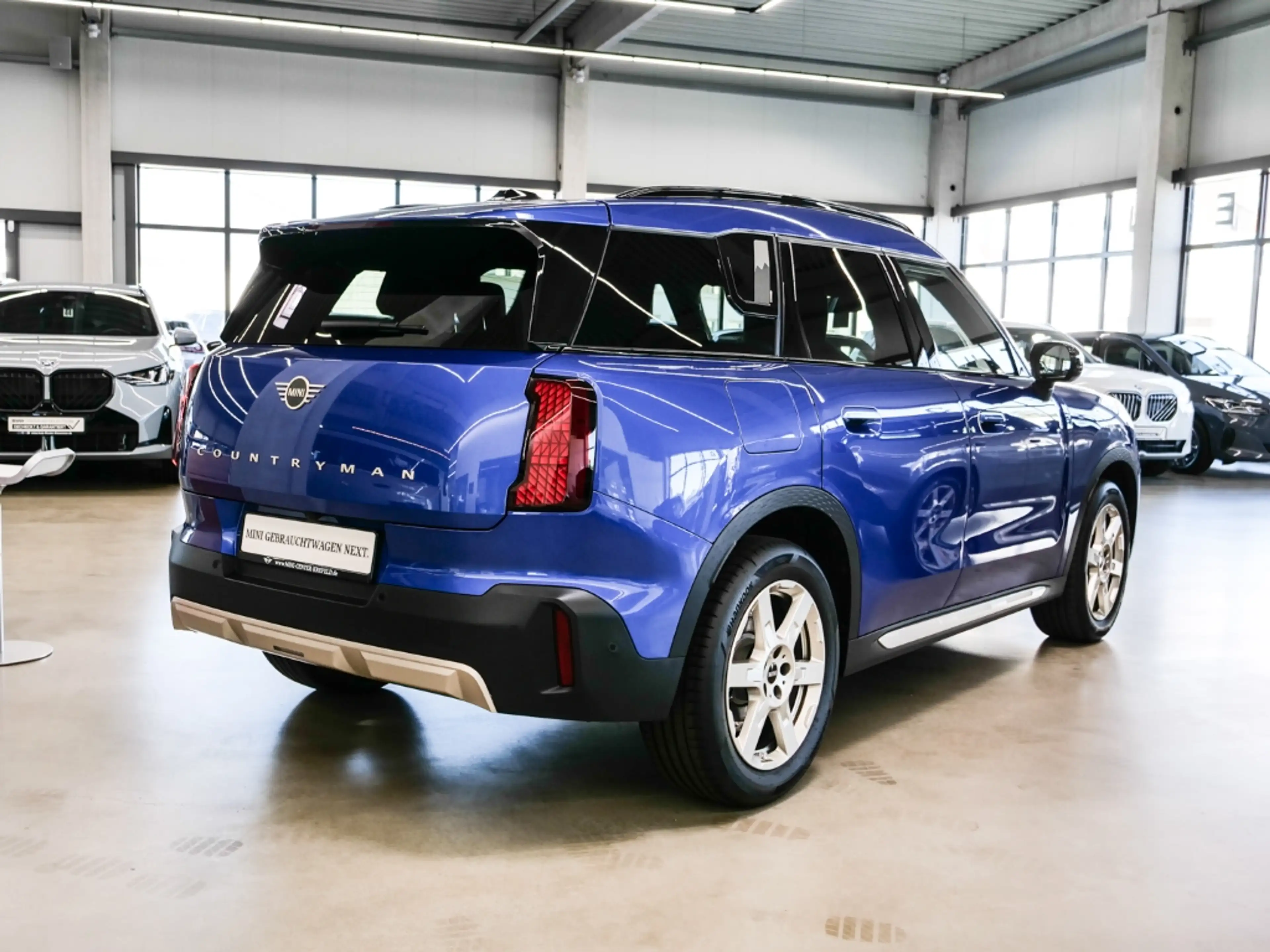 MINI Cooper Countryman Favoured Trim HUD El. Fondsitzverst. Navi LED Kurv — photo 2
