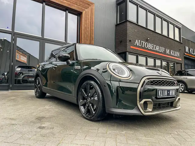 MINI Cooper S Mini 2.0 Resolute Edition 5drs aut 178pk/Rebelgree