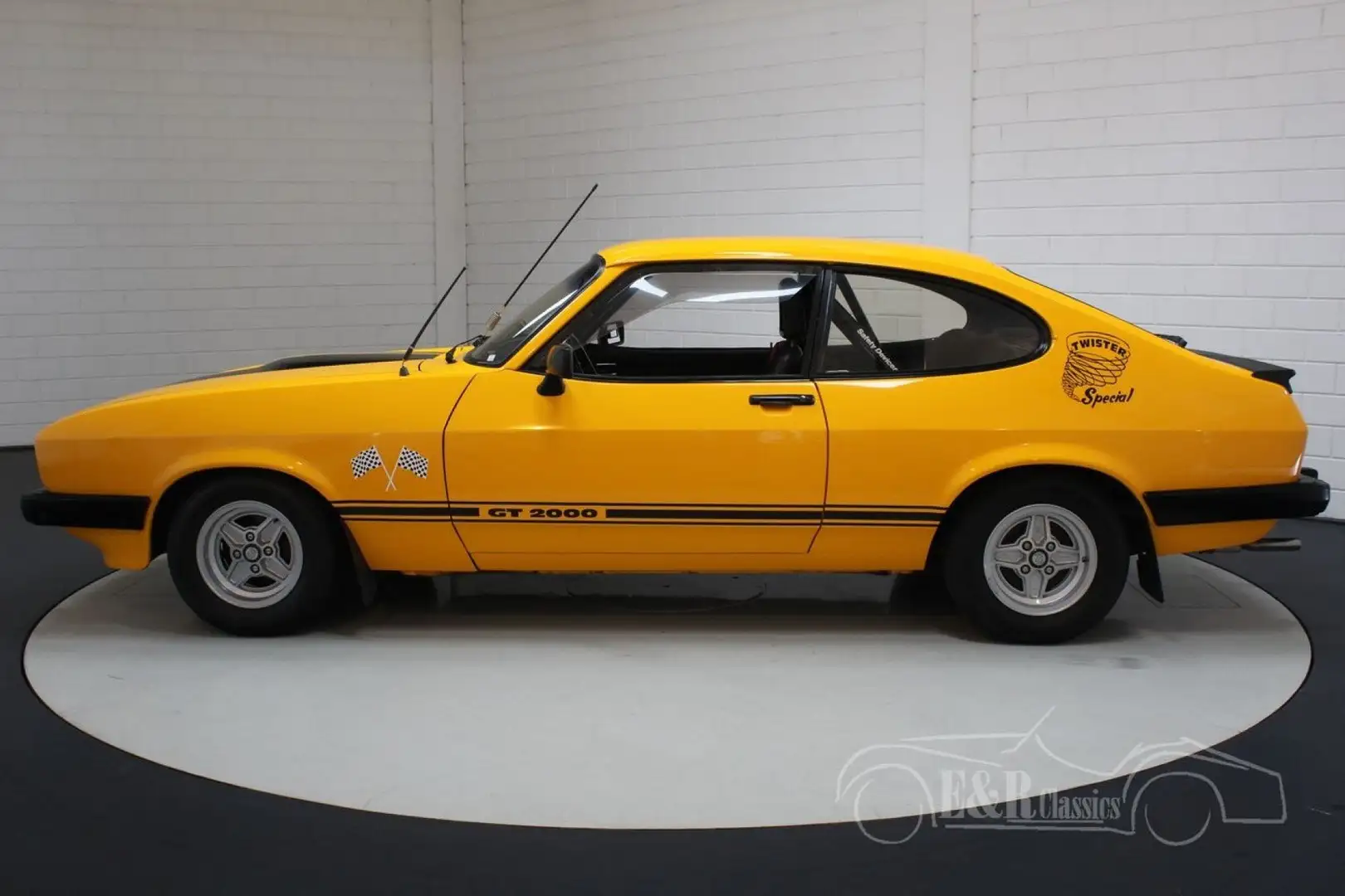 Ford Capri Jaune - 2