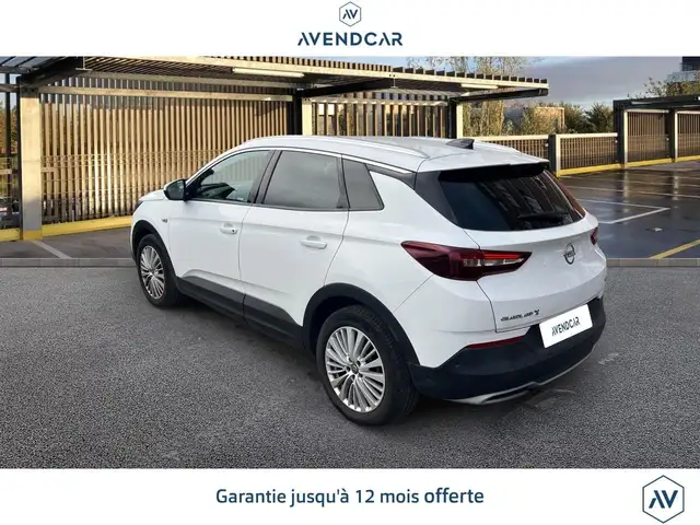 Opel Grandland X view 3
