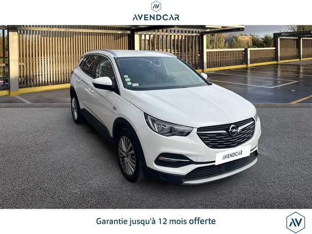 Opel Grandland X view 2