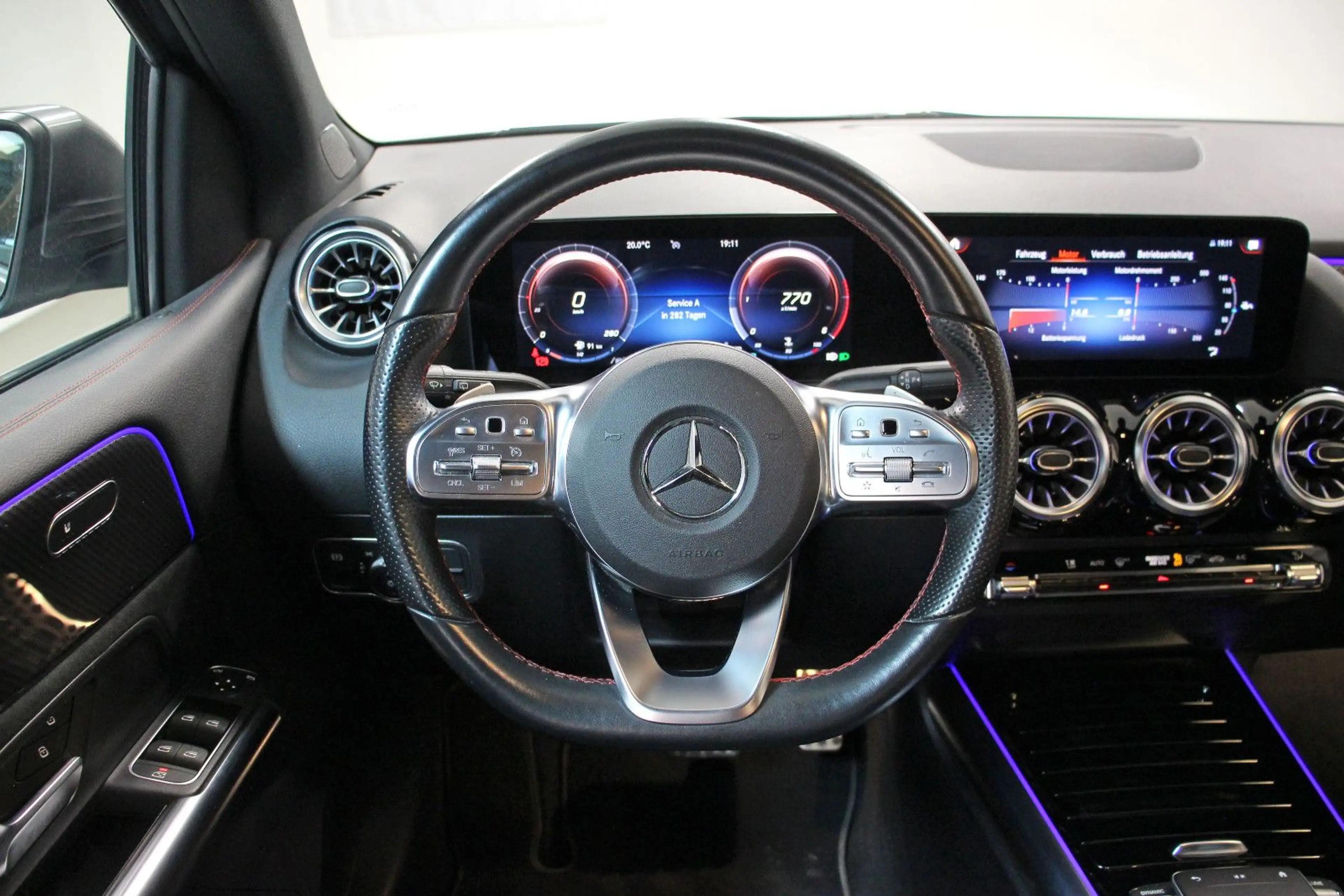 Mercedes-Benz B 220 d AMG-line *KAMERA/AHK/MBUX/DAB/S.HEFT/LED* — photo 9
