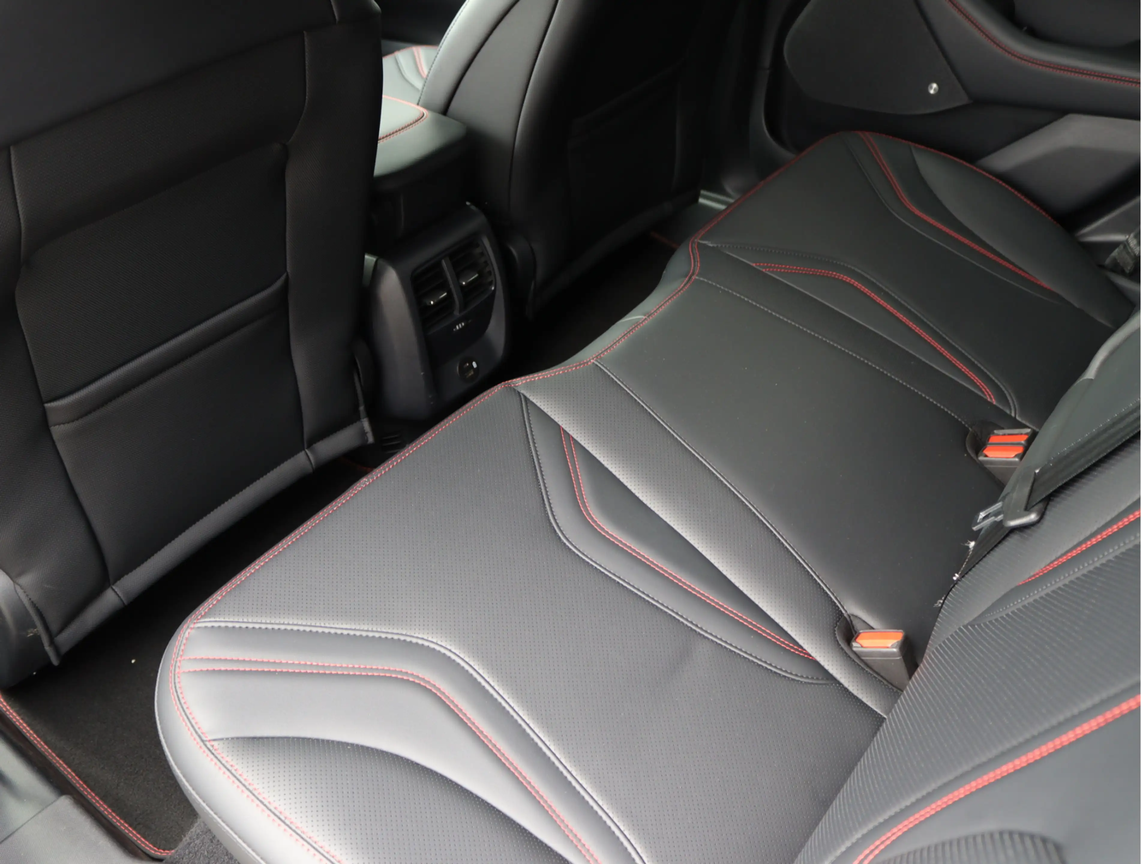 Ford Mustang Mach-E AWD 75 kWh | Trekhaak | SOH 92,3% | B&O | 360 Came — photo 30