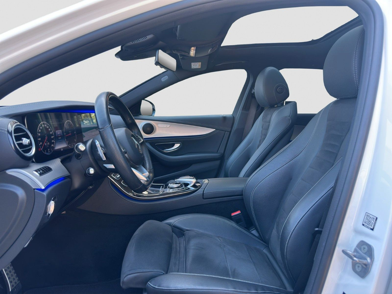 Mercedes-Benz E 220 dT AMG MULTIB DISTR 360° PANO NIGHT CARPLAY — photo 14