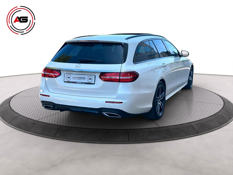 Mercedes-Benz E 220 dT AMG MULTIB DISTR 360° PANO NIGHT CARPLAY — photo 6