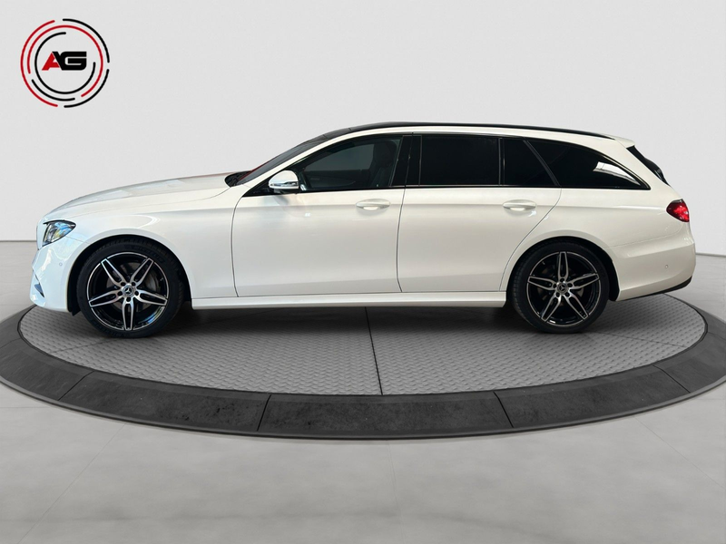 Mercedes-Benz E 220 dT AMG MULTIB DISTR 360° PANO NIGHT CARPLAY — photo 3